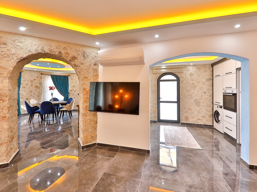  gece  -  Kasım
  | Seydikemer Karadere’de Hamamlı, Saunalı Lüks Villa